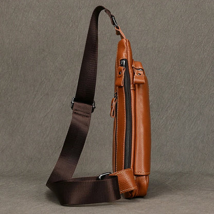 Sac Poitrine Homme en Cuir — Valentin