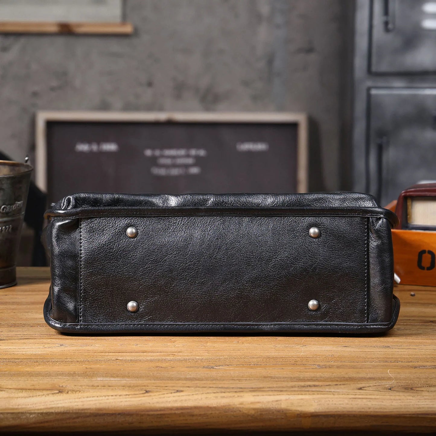 Sac Cabas Homme Cuir Nolan | Sac Travail Homme Élégant Noir / Cuir de Vache