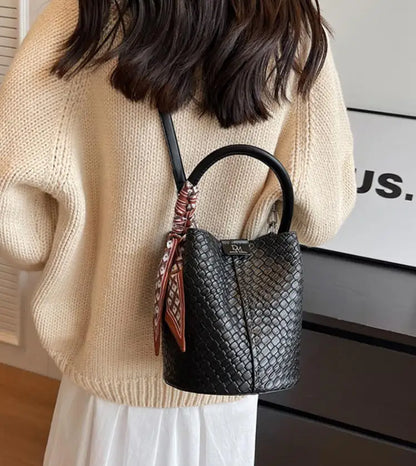 Sac Cuir Seau Esme | Élégance Tressée & Style en Tendance Sac Cuir Femme