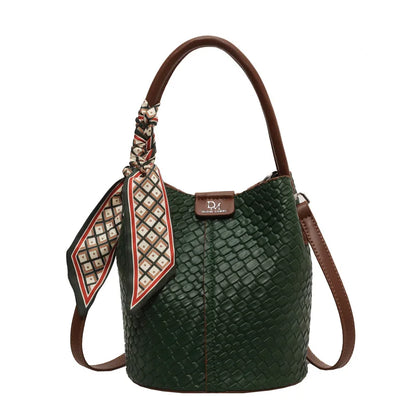 Sac Cuir Seau Esme | Élégance Tressée & Style en Tendance Vert / Cuir Vegan Sac Cuir Femme